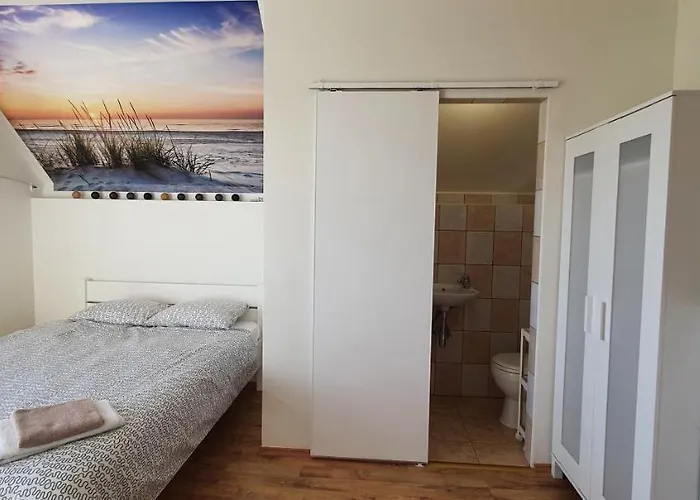 Komodor - Ozonowane Goscinne Ustronie Morskie